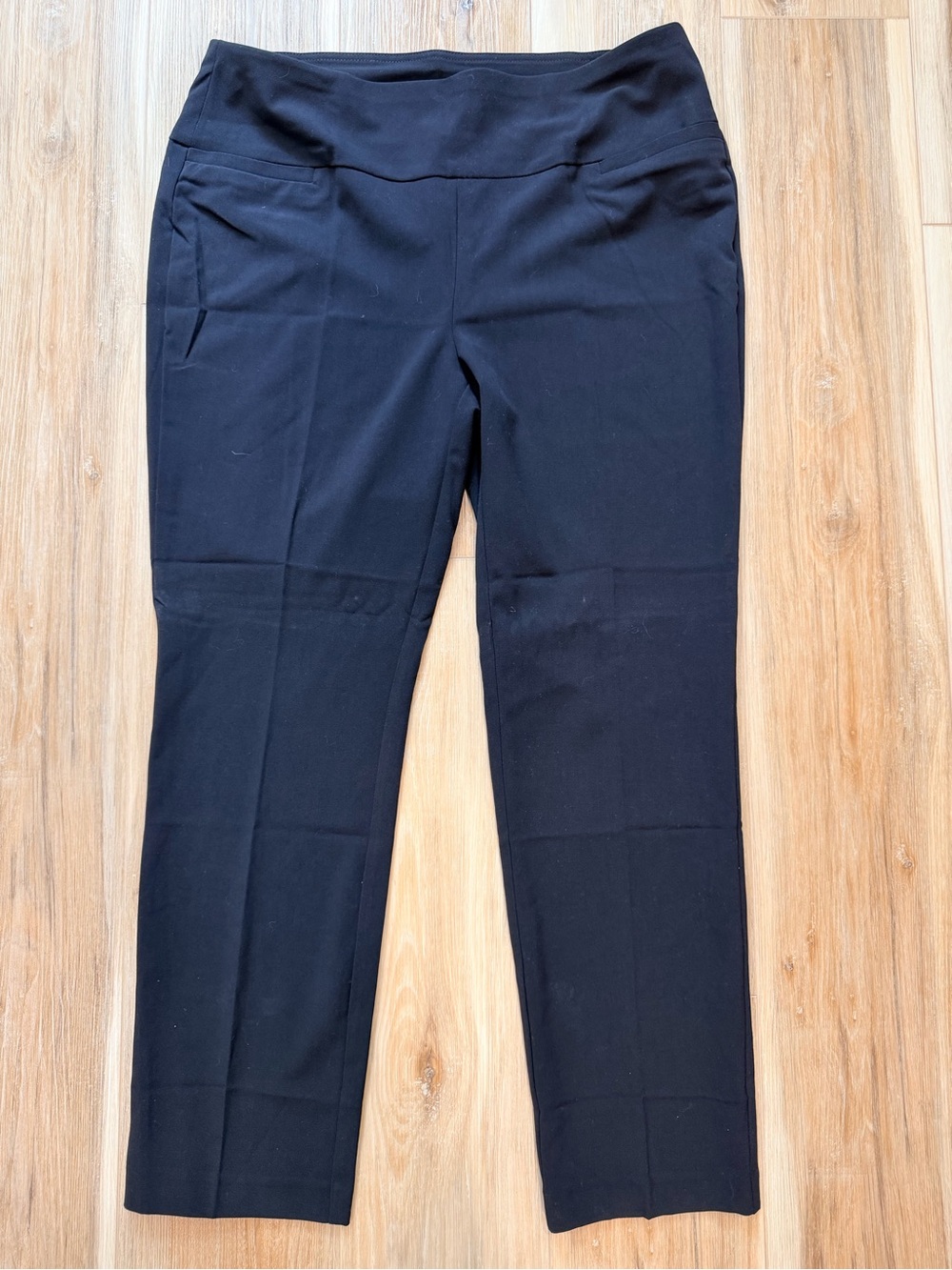Roz & Ali Black Pull-On Straight Leg Trousers